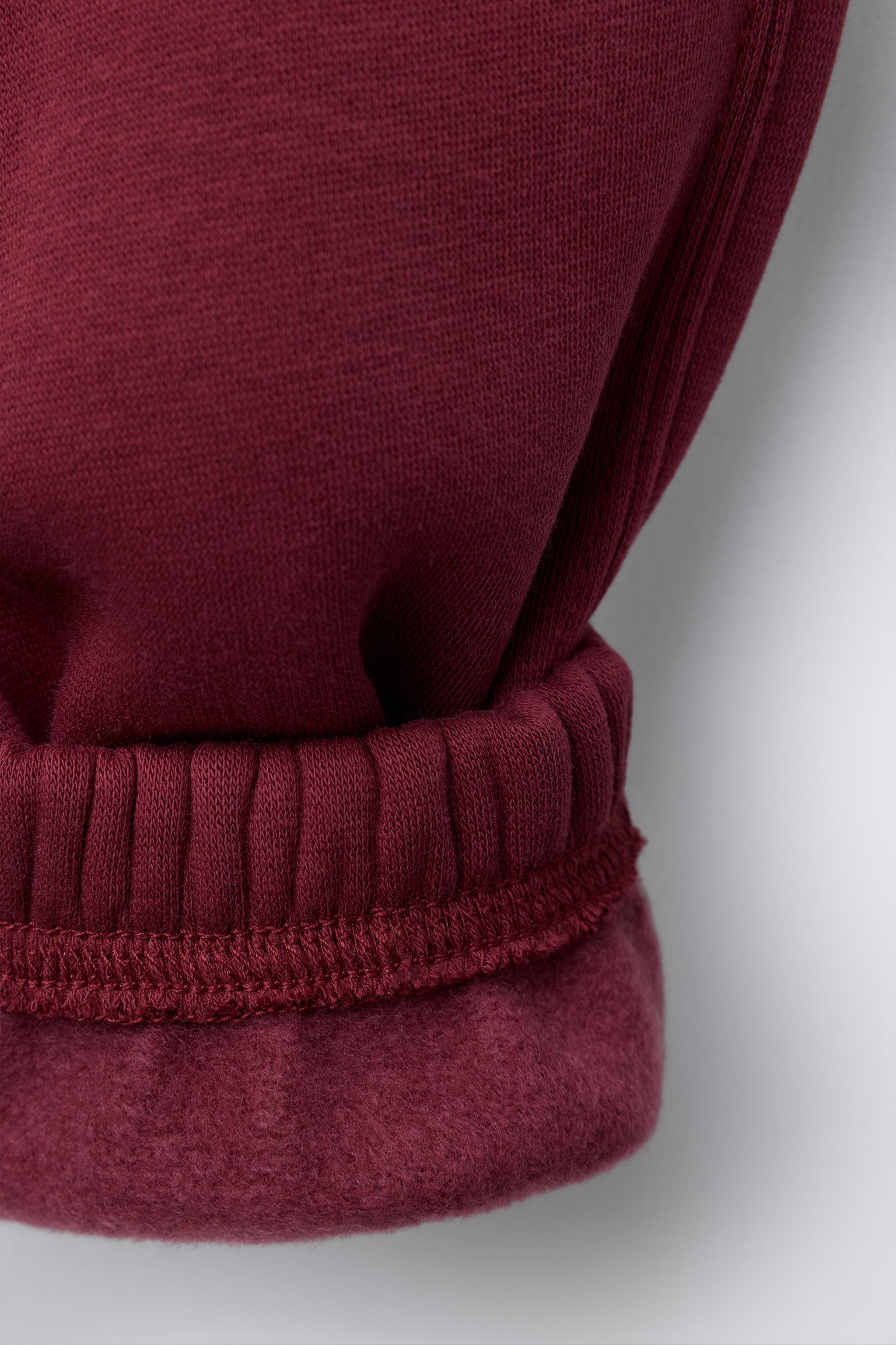 EMBROIDERED SWEATSHIRT AND JOGGER SET